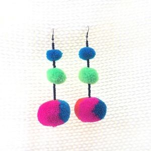 Pom Pom earrings